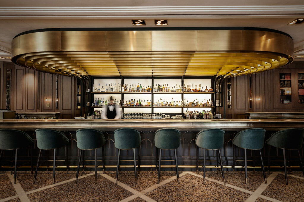 by the bar-hellofrom